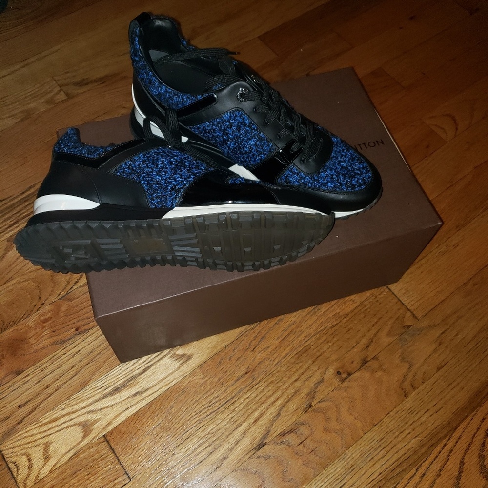 LOUIS VUITTON Sneakers - Picture 3 of 4